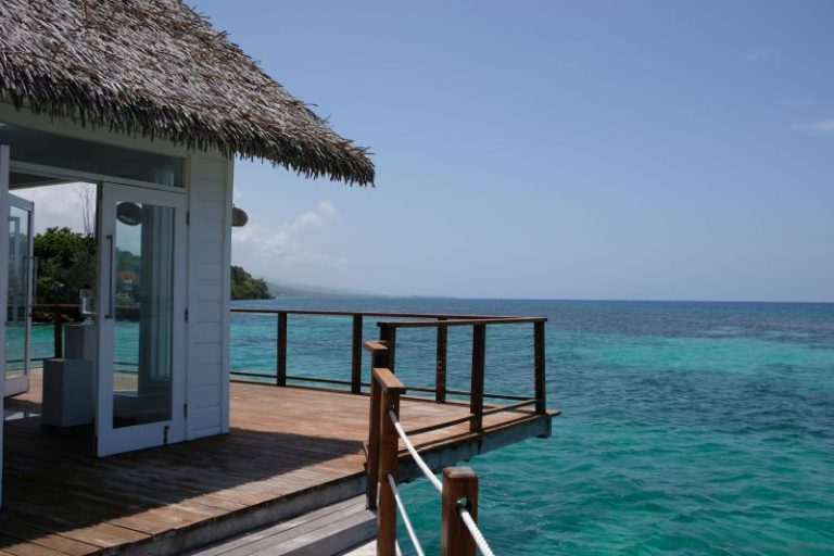 Sandals Ochi Over the Water Wedding Chapel